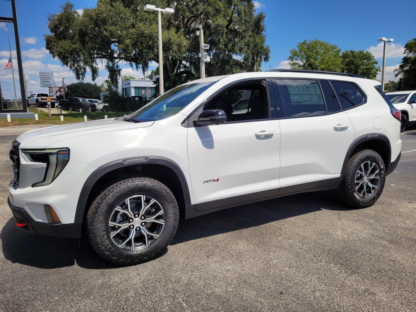 New 2026 GMC Acadia AT4 w/ Luxury Package image 2