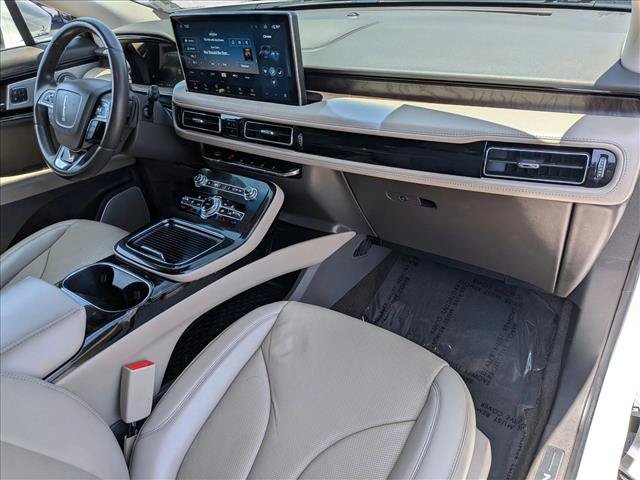 Used 2022 Lincoln Nautilus Reserve AWD/4WD image 23