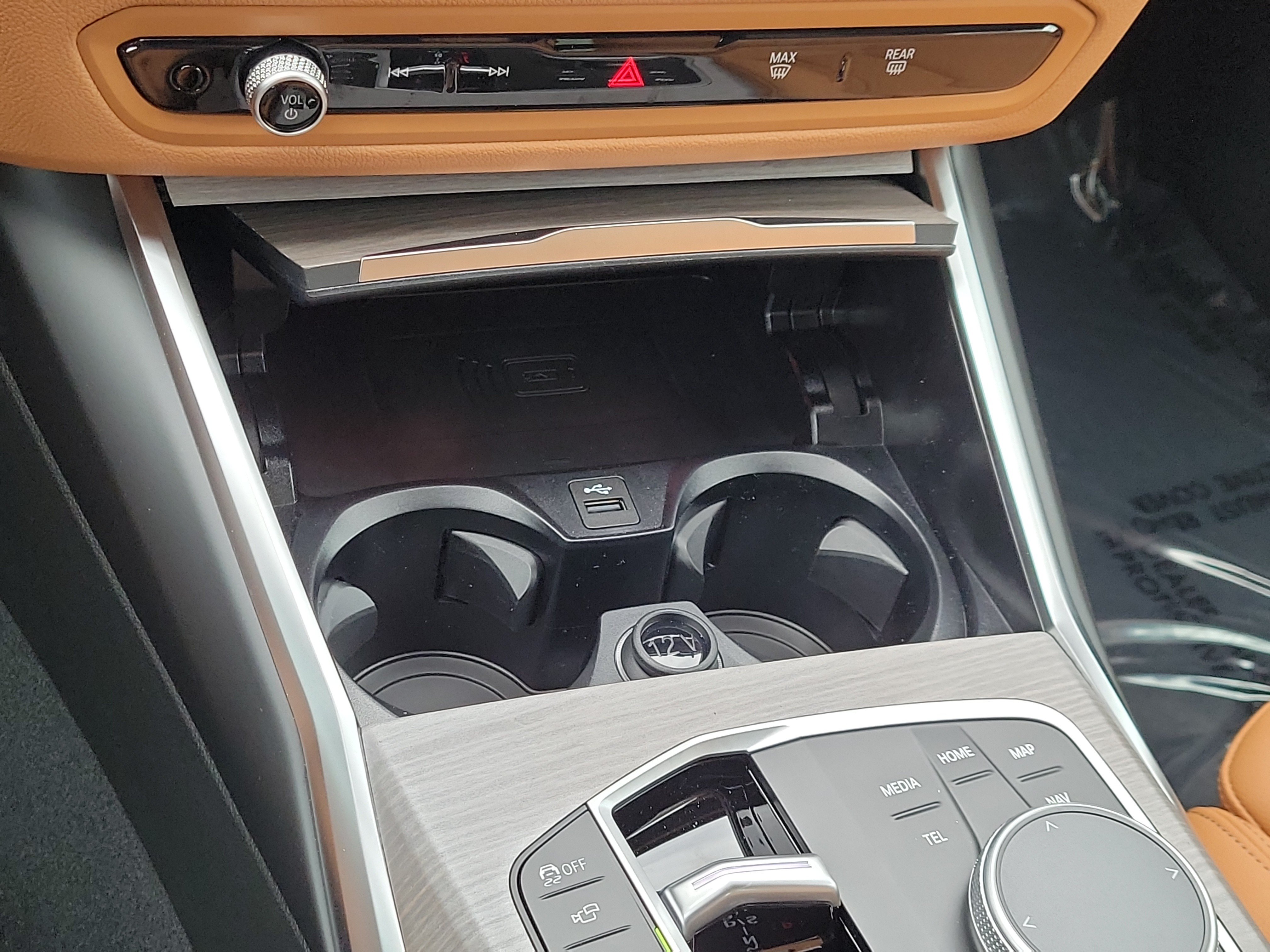 New 2026 BMW 330i Sedan w/ M Sport Package RWD image 24