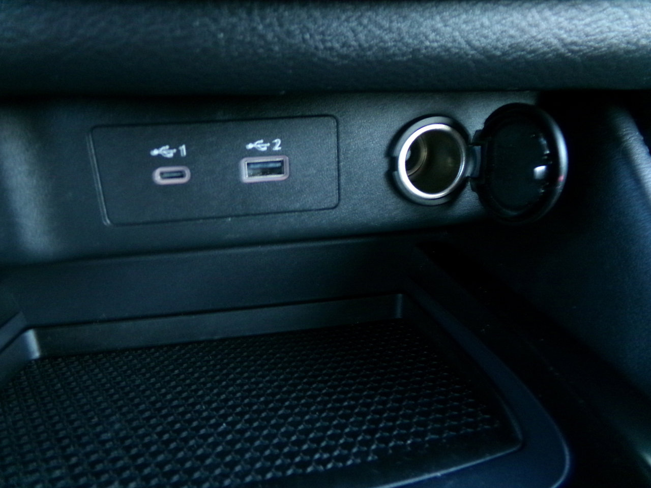 Used 2023 Nissan Rogue SL image 36