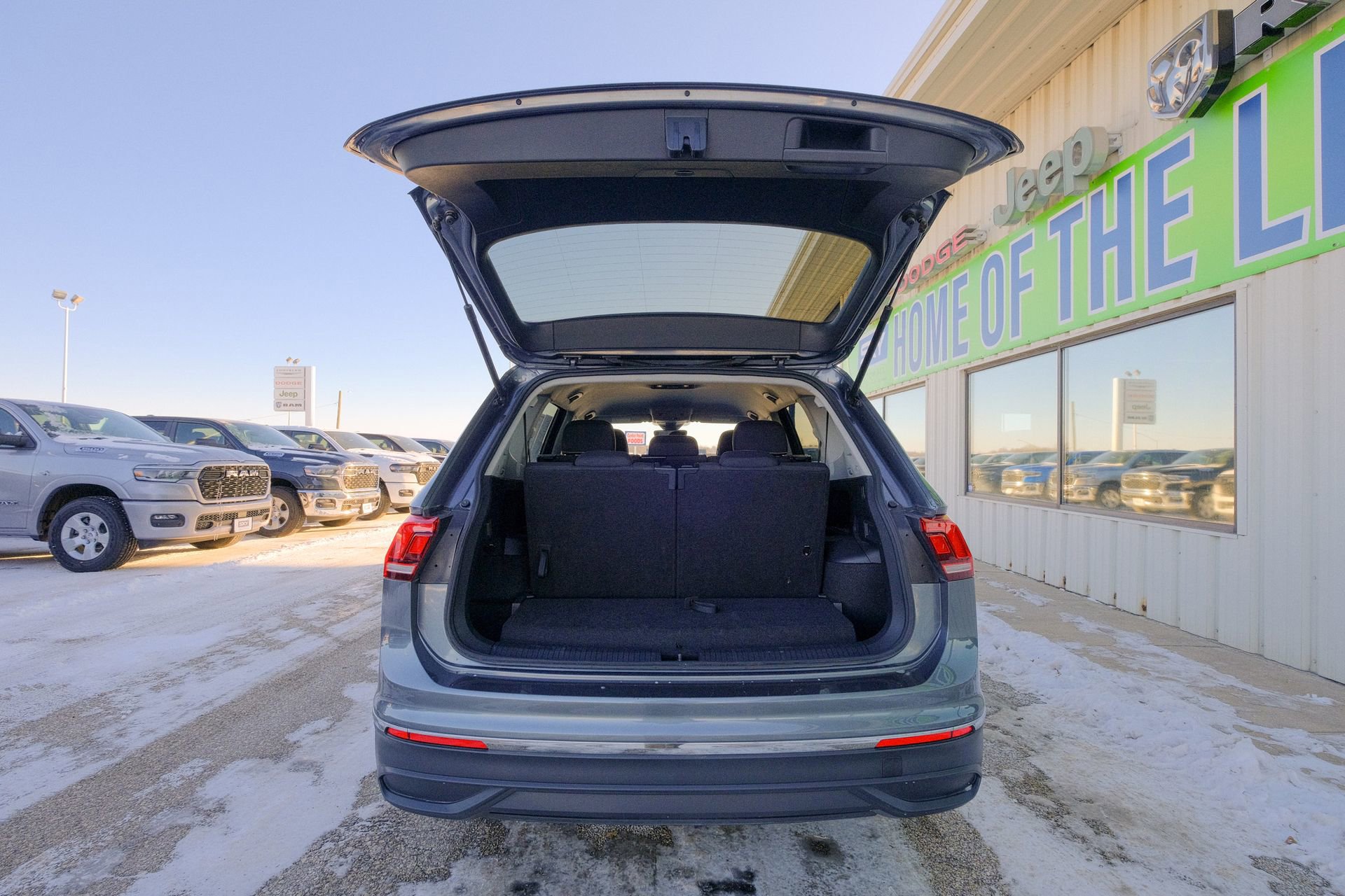 Used 2024 Volkswagen Tiguan S image 23