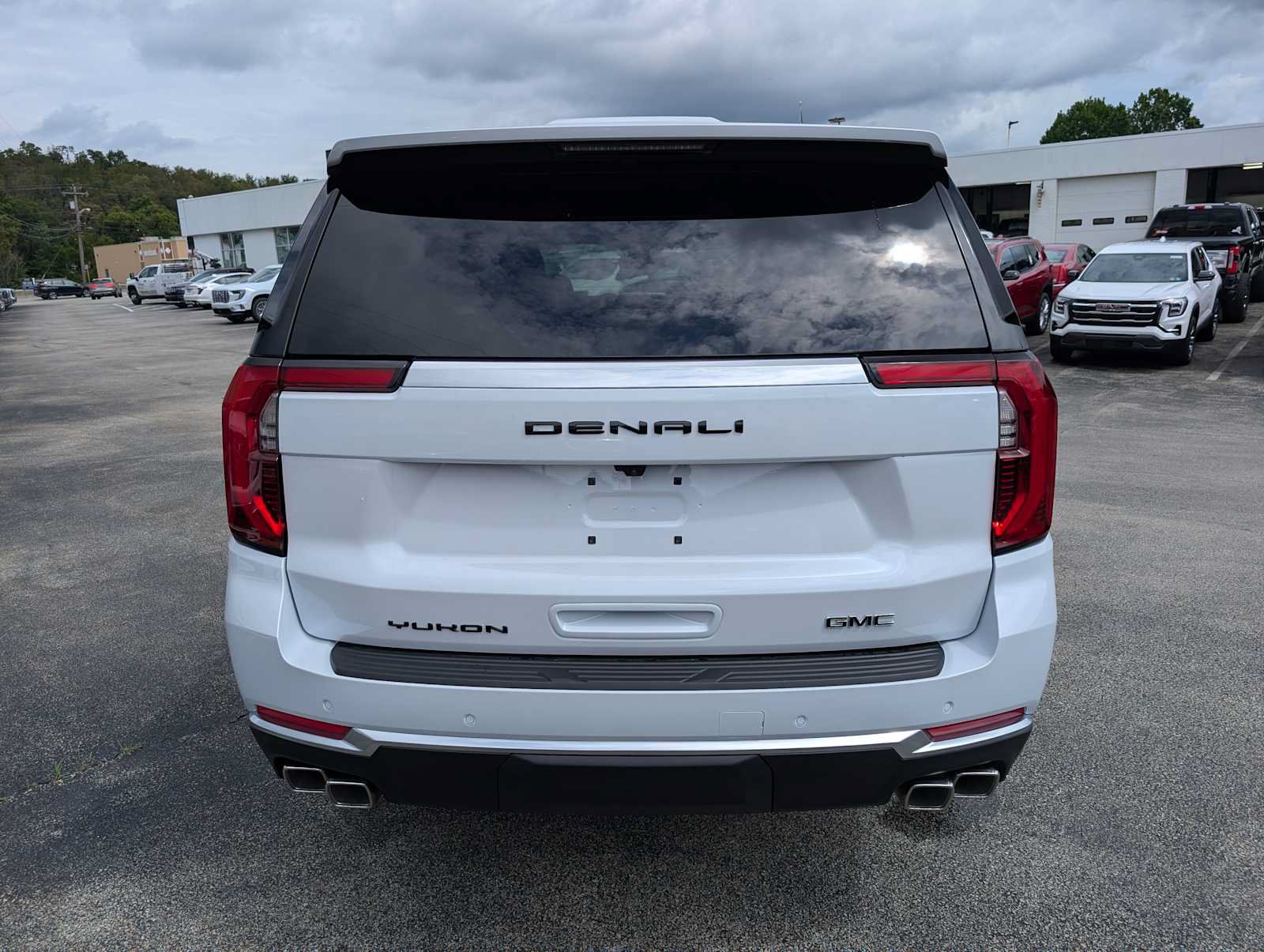 New 2026 GMC Yukon Denali AWD/4WD image 9