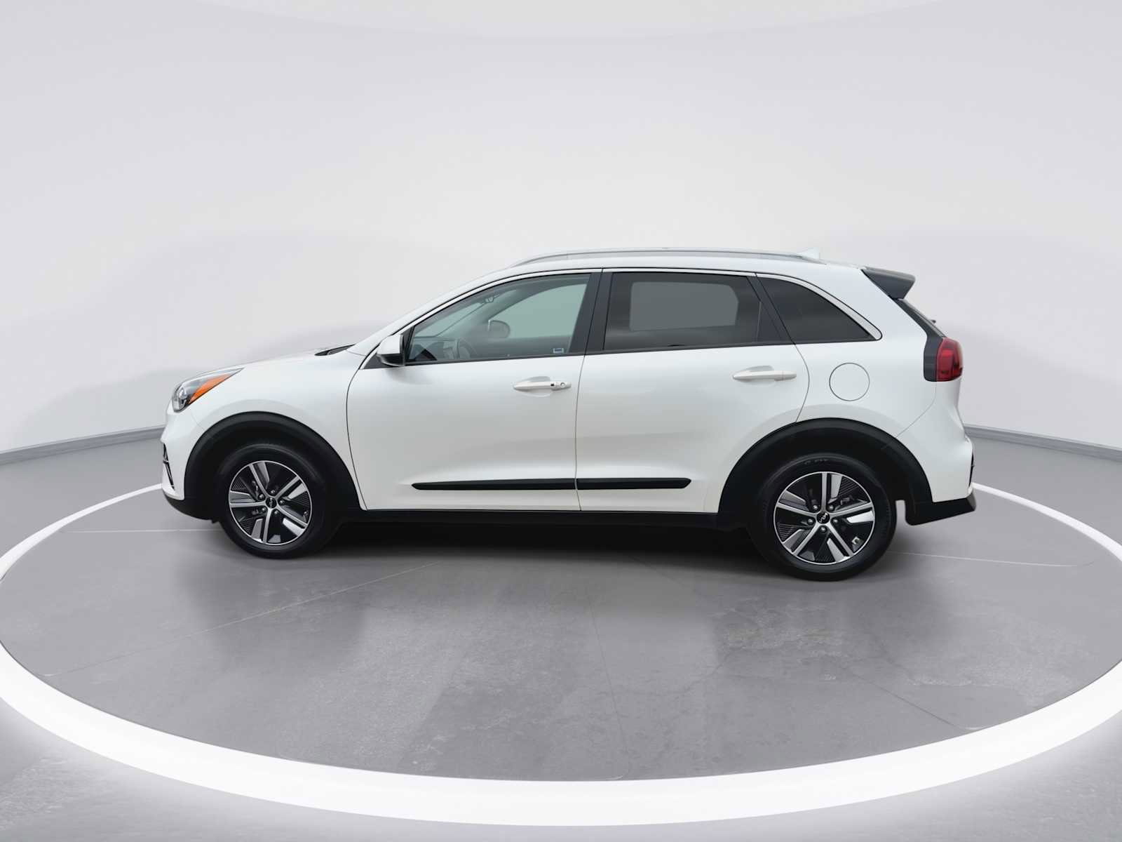 Used 2022 Kia Niro LXS FWD image 5