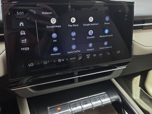 Used 2025 Lincoln Nautilus Reserve image 10