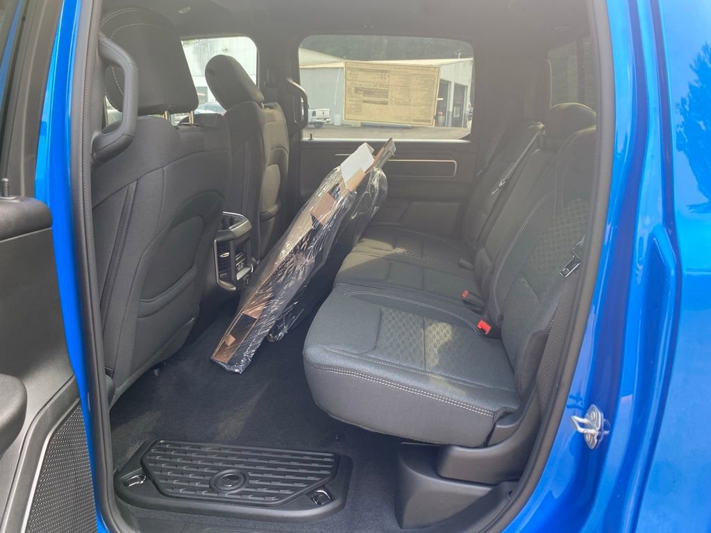 New 2026 RAM 1500 4x4 Crew Cab image 16