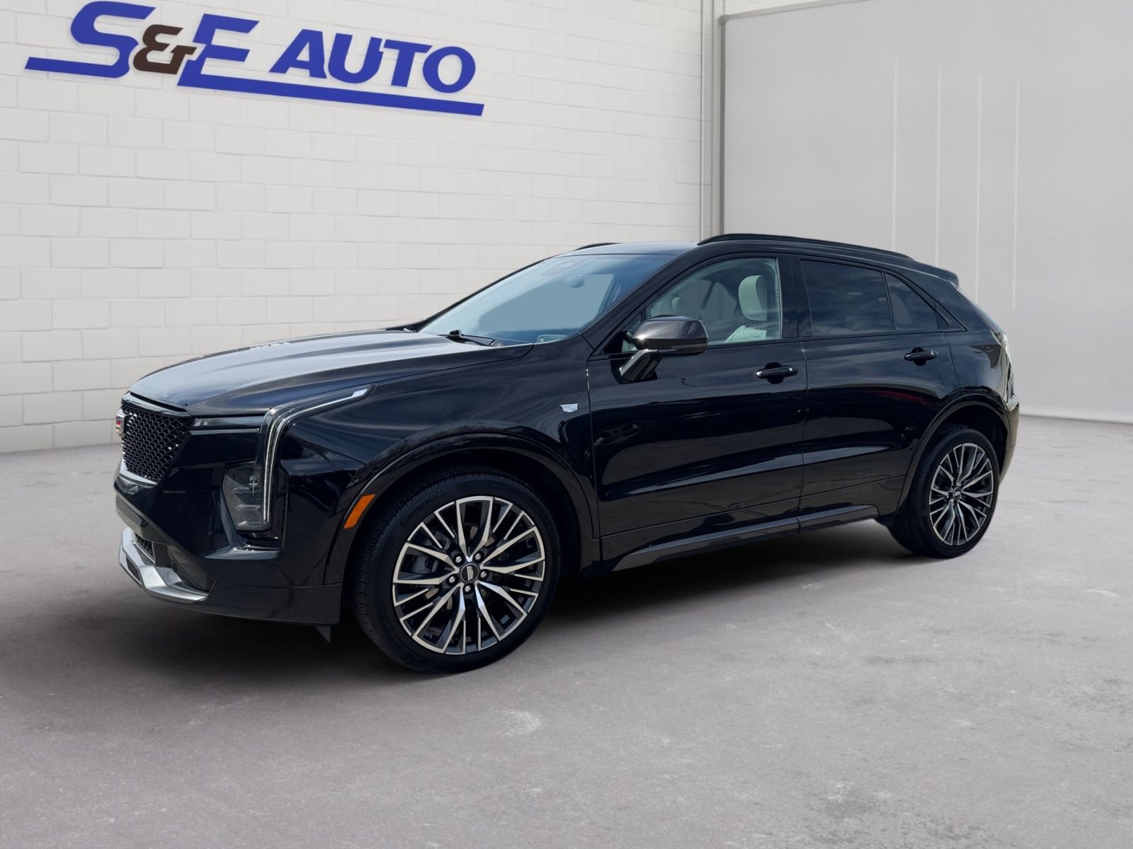 Used 2024 Cadillac XT4 Sport AWD/4WD image 1