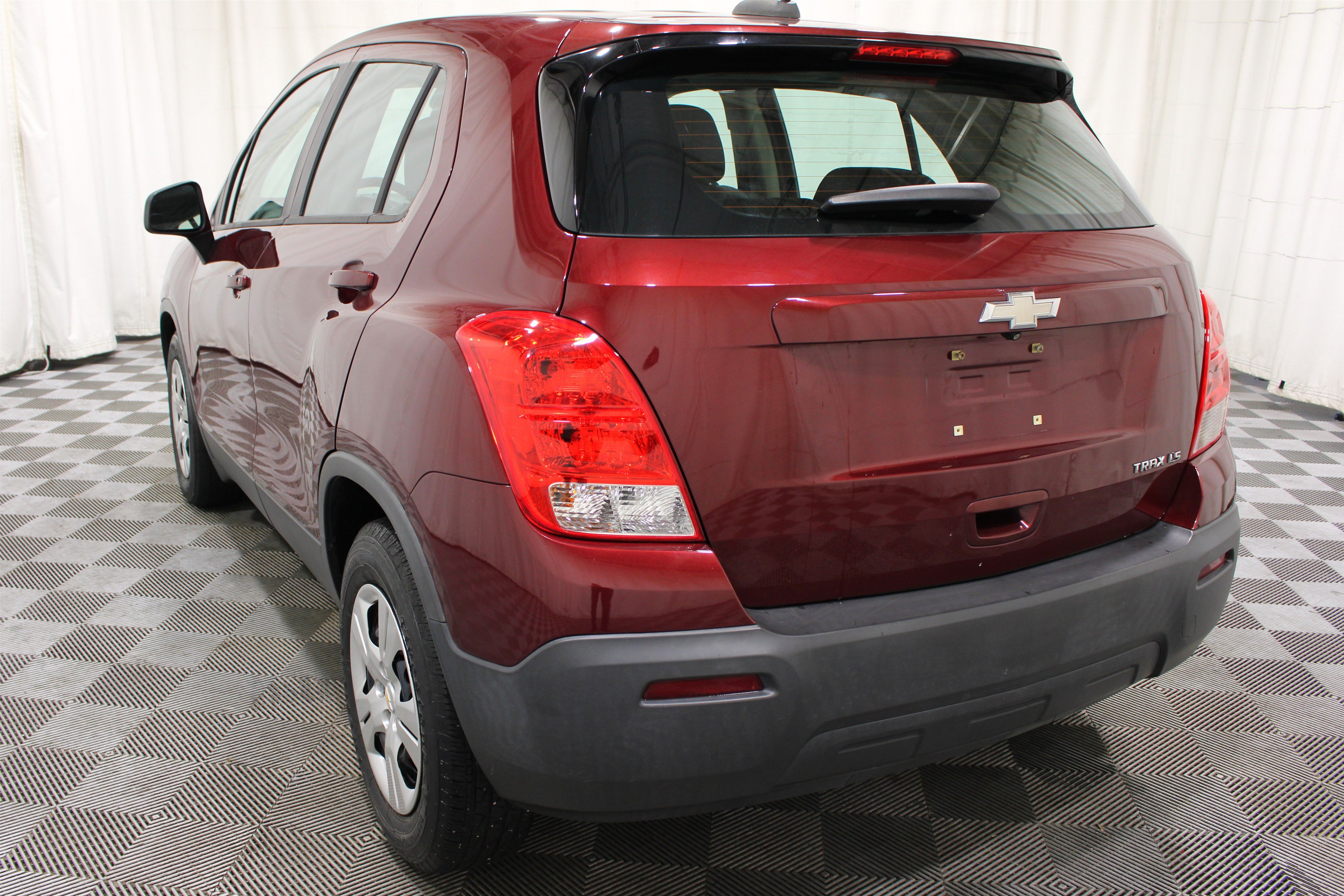 Used 2016 Chevrolet Trax LS FWD image 28