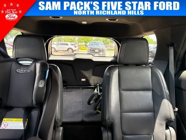 Used 2015 Ford Explorer XLT w/ Equipment Group 202B FWD image 13