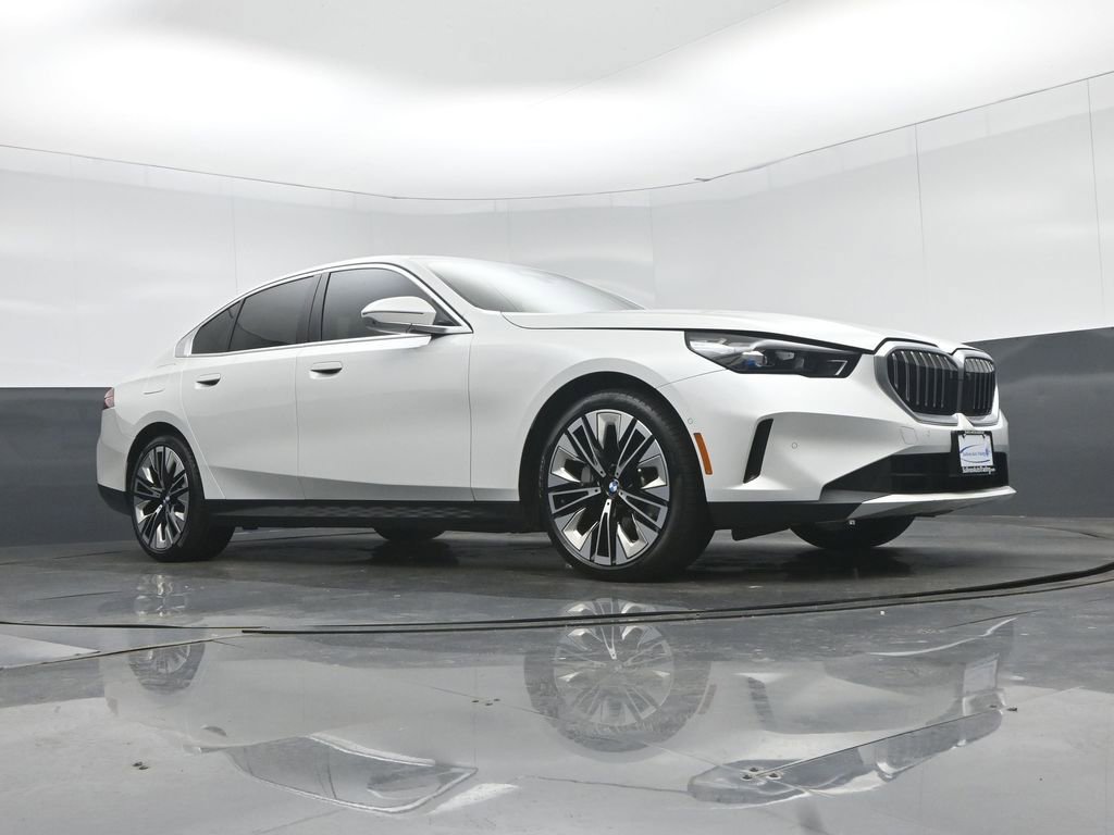 Used 2026 BMW 530i RWD image 61