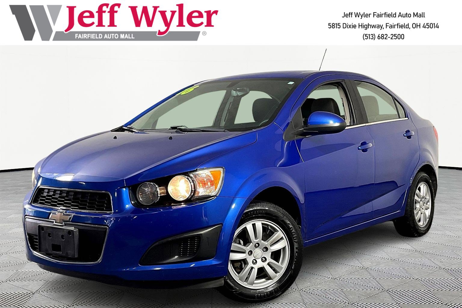 Used 2016 Chevrolet Sonic LT FWD image 1