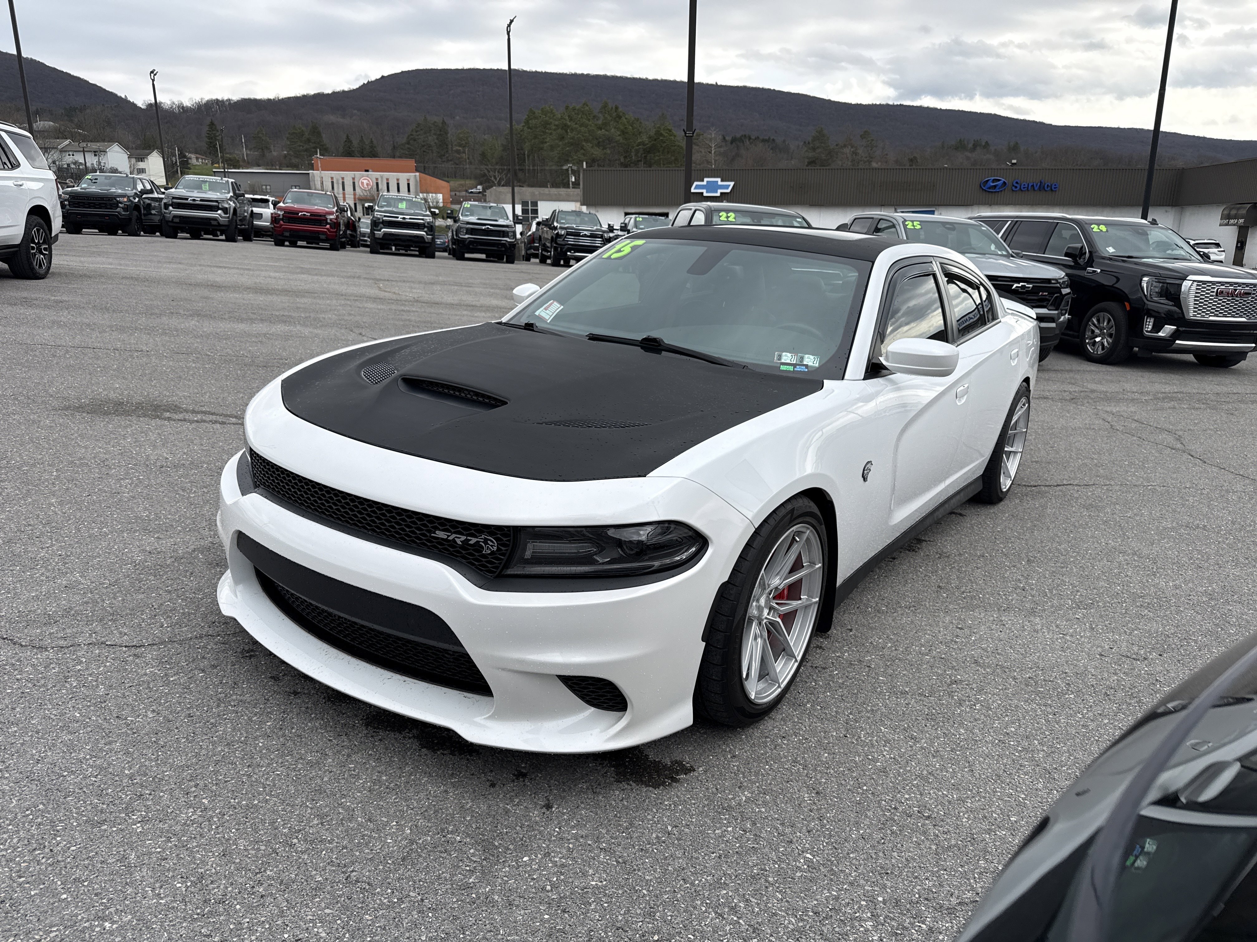 Used 2015 Dodge Charger SRT Hellcat w/ Harman/Kardon Audio Group image 8