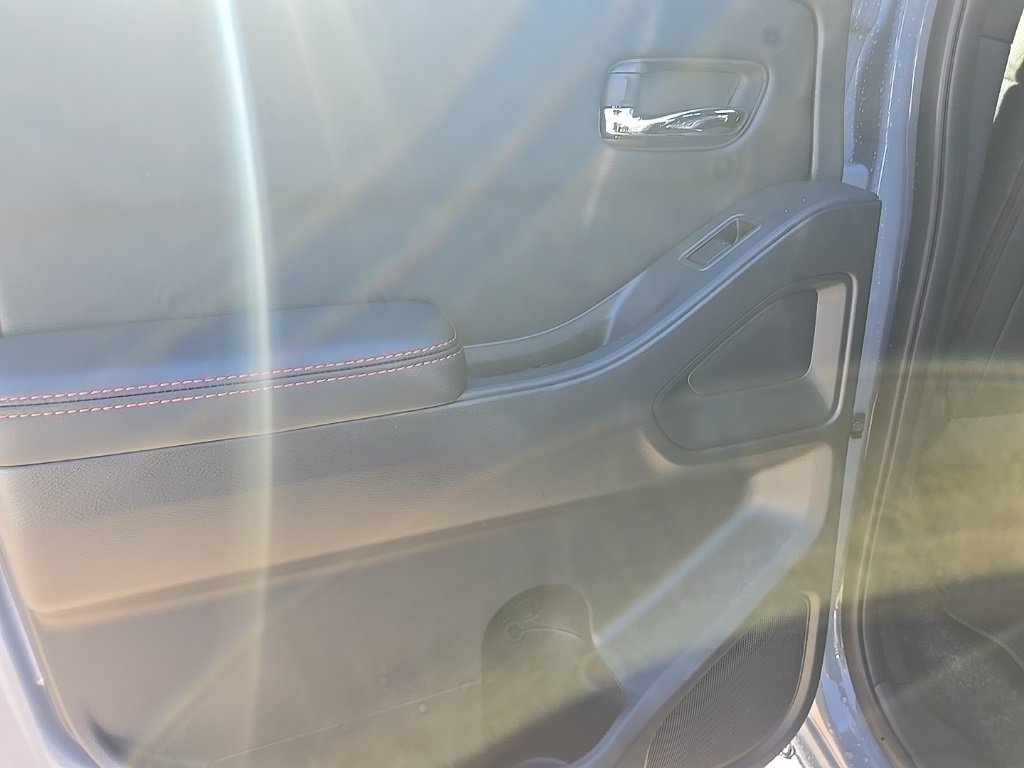 New 2025 Nissan Frontier PRO-4X AWD/4WD image 39