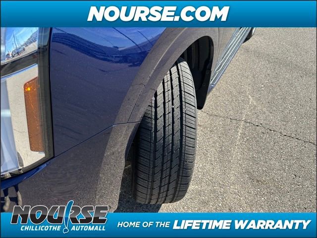 New 2025 Nissan Armada Platinum Reserve image 10