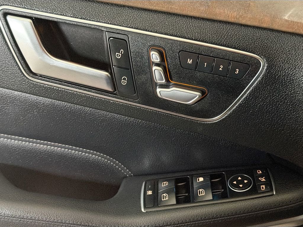 Used 2015 Mercedes-Benz E 350 4MATIC Wagon image 19