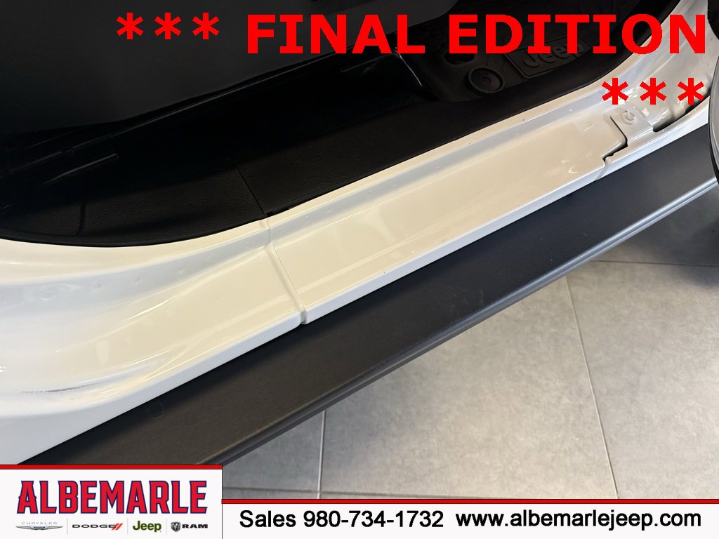 Used 2025 Jeep Wrangler Unlimited Rubicon 392 image 30