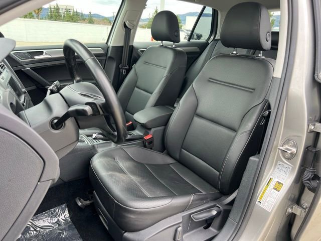 Used 2017 Volkswagen Golf Wolfsburg Edition image 13