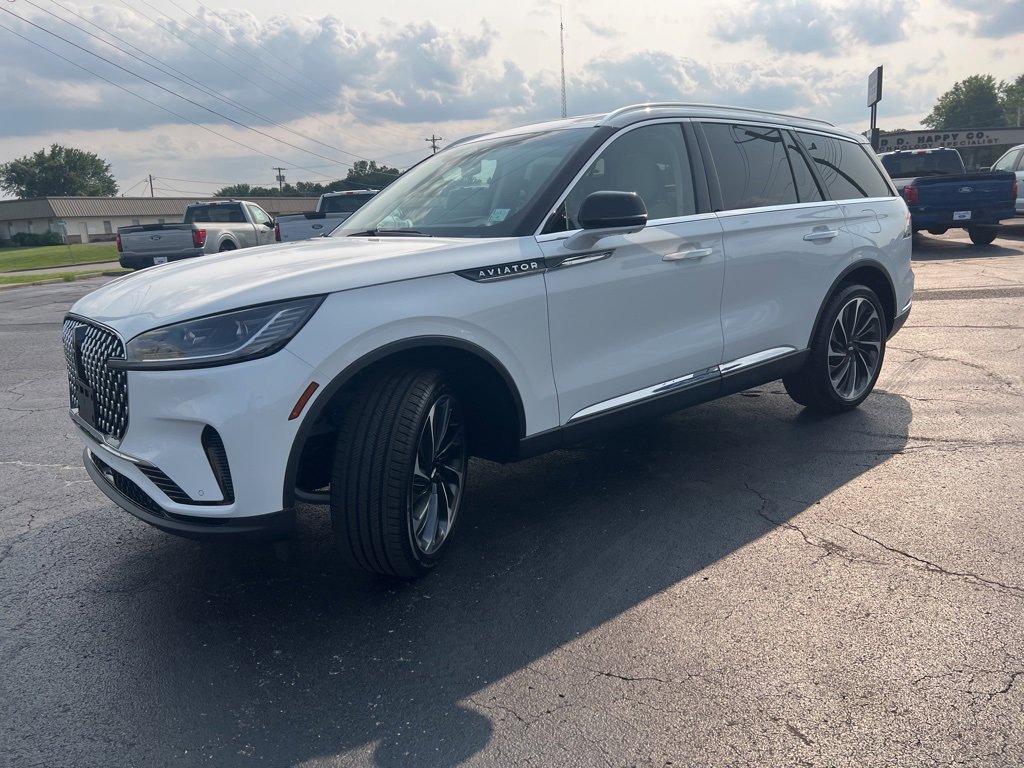 New 2025 Lincoln Aviator Reserve w/ Equipment Group 201A image 12
