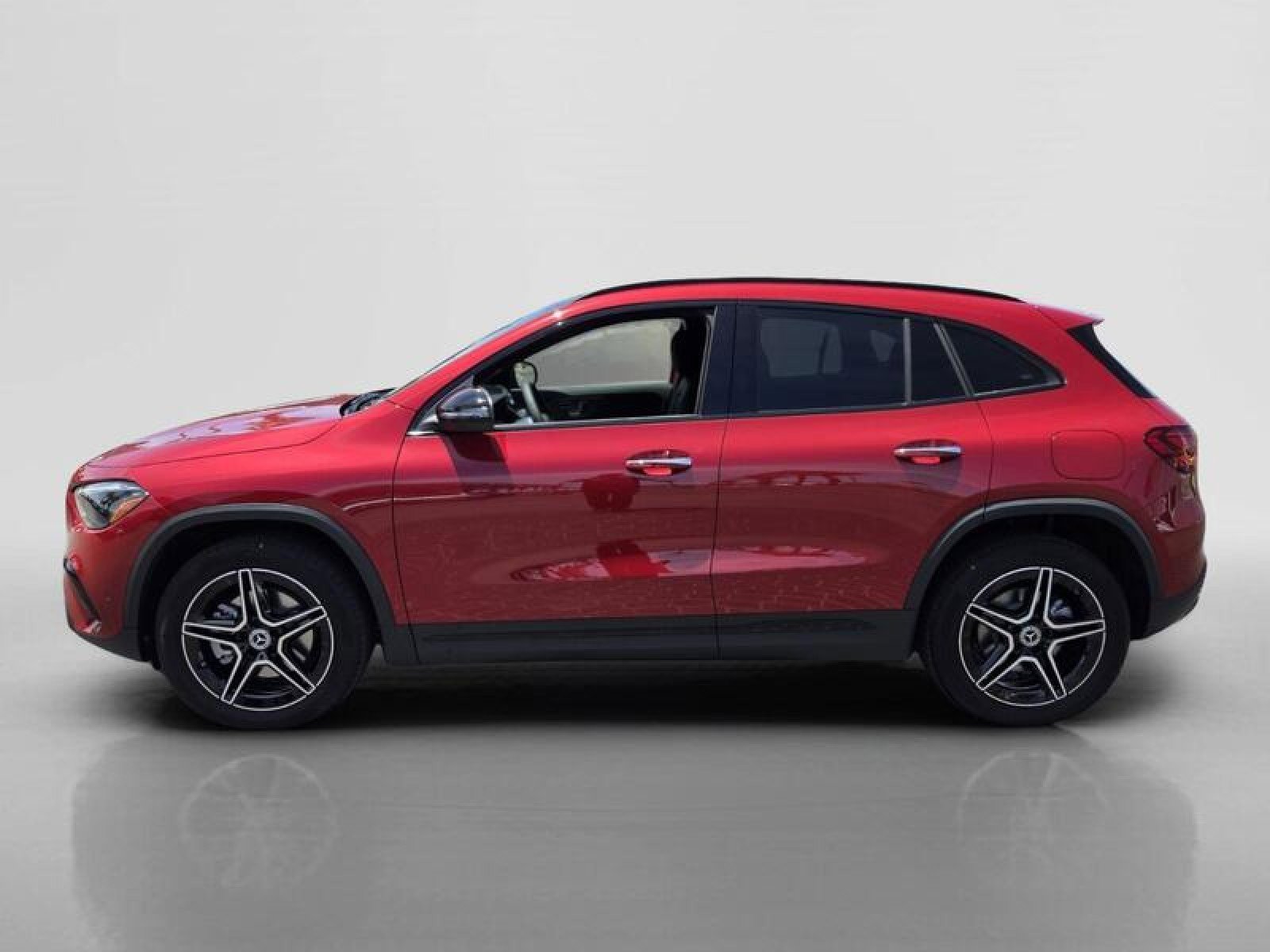 New 2026 Mercedes-Benz GLA 250 image 2