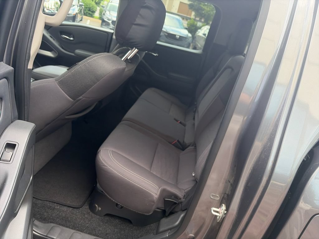 Used 2022 Nissan Frontier SV RWD image 26