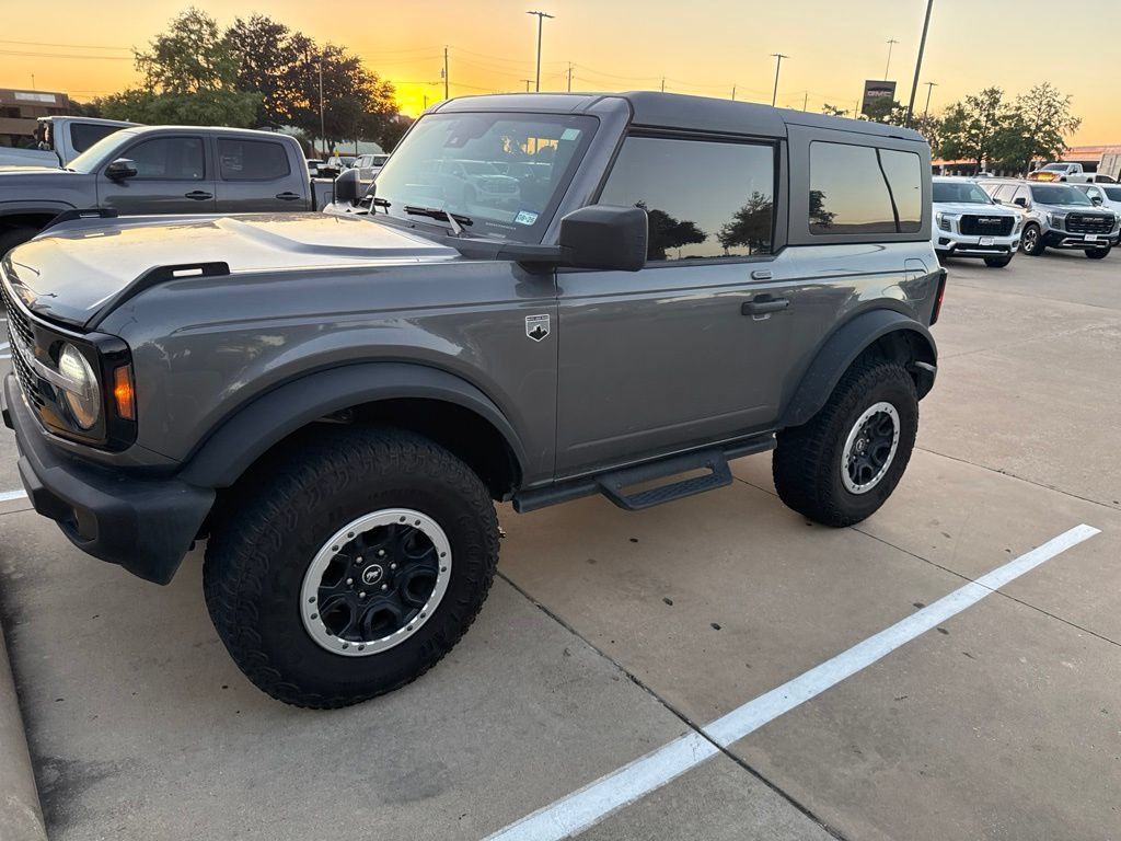 Used 2023 Ford Bronco Big Bend w/ Sasquatch Package AWD/4WD image 1