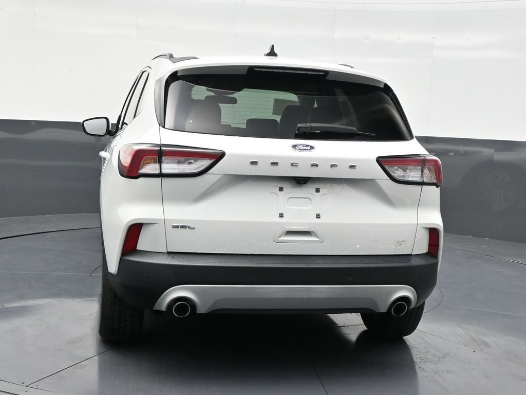 Used 2021 Ford Escape SEL w/ Technology Package FWD image 4
