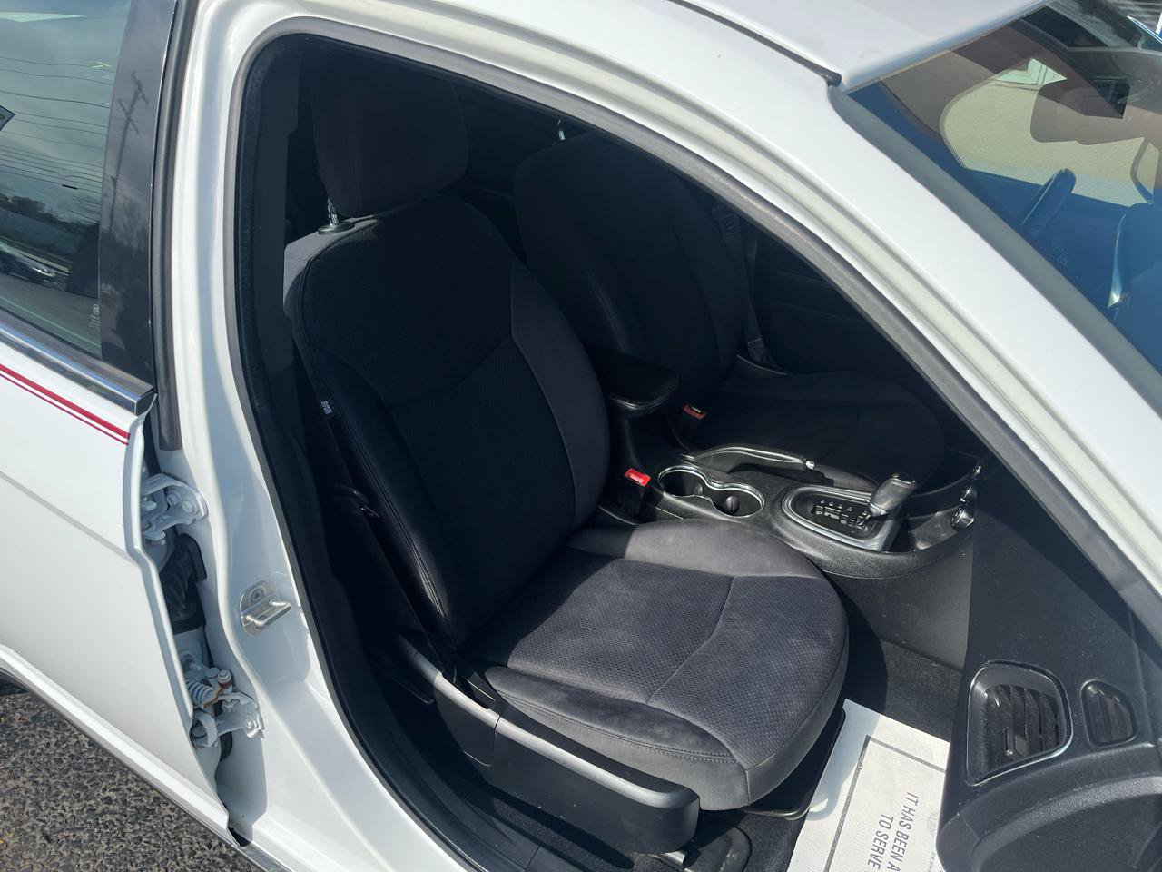 Used 2013 Chrysler 200 Touring w/ S Exterior Appearance Pkg FWD image 28