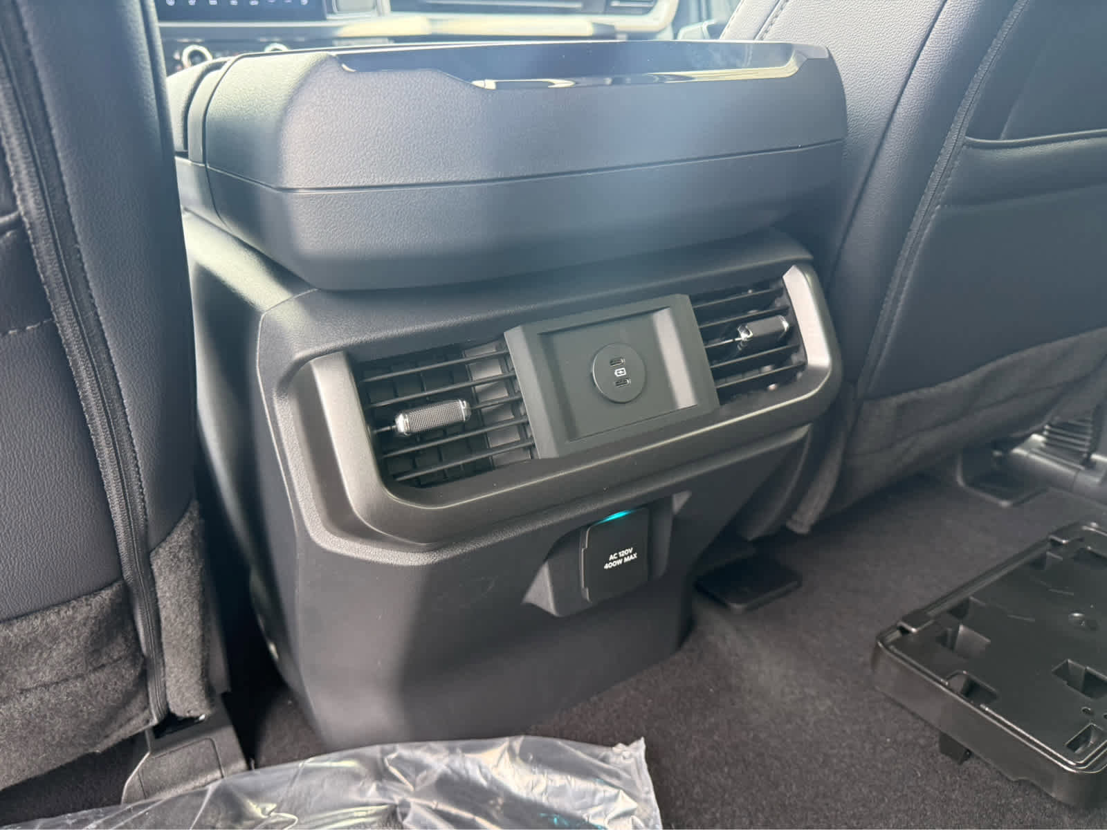New 2025 Ford F150 Lariat image 24