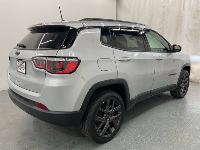New 2026 Jeep Compass Latitude AWD/4WD image 7