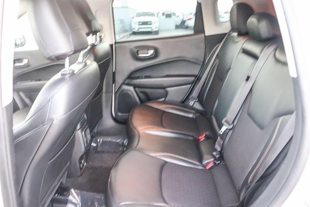 Used 2020 Jeep Compass Latitude w/ Popular Equipment Group FWD image 21