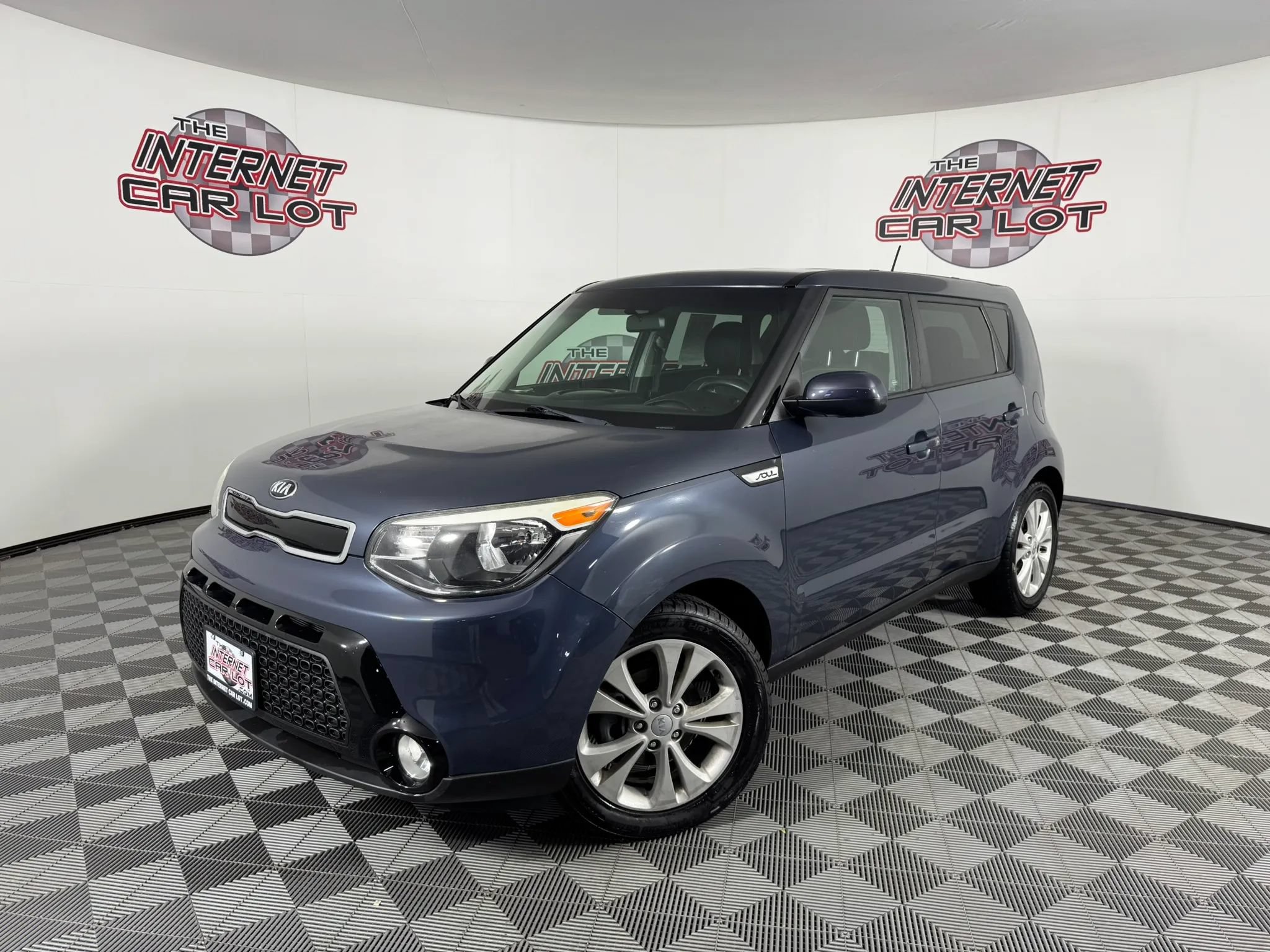 Used 2016 Kia Soul + FWD image 1