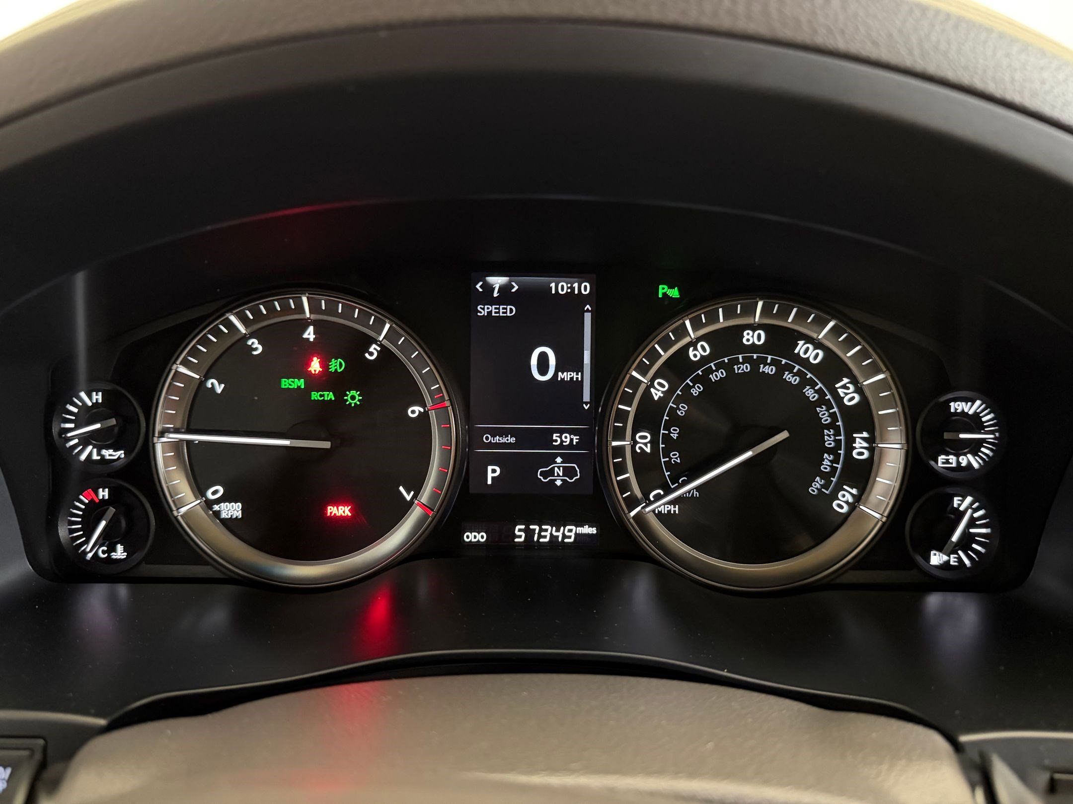 Used 2020 Lexus LX 570 4WD w/ Luxury Package image 21