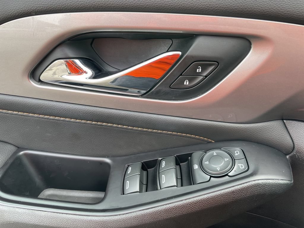 Used 2019 Chevrolet Traverse LT FWD image 31