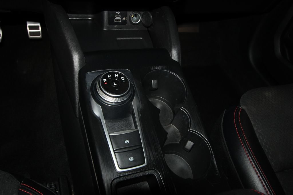 Used 2024 Ford Escape ST-Line w/ Tech Pack #1 FWD image 16