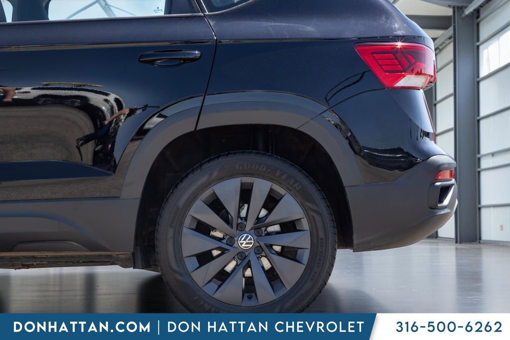 Used 2024 Volkswagen Taos S w/ MDO Package FWD image 27