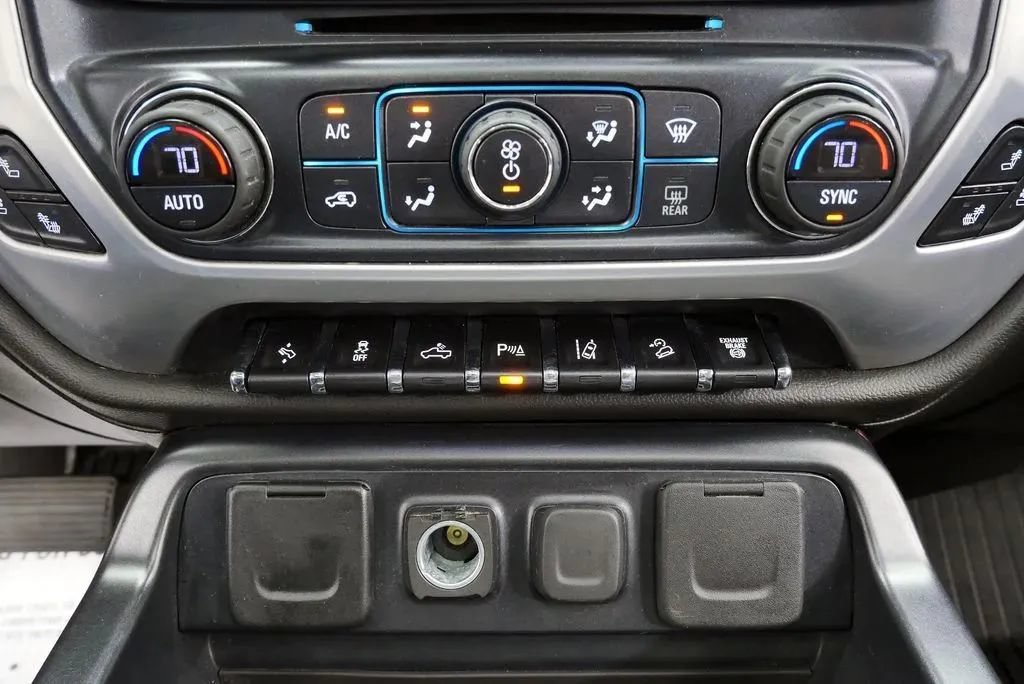 Used 2019 GMC Sierra 2500 SLT w/ Driver Alert Package AWD/4WD image 30