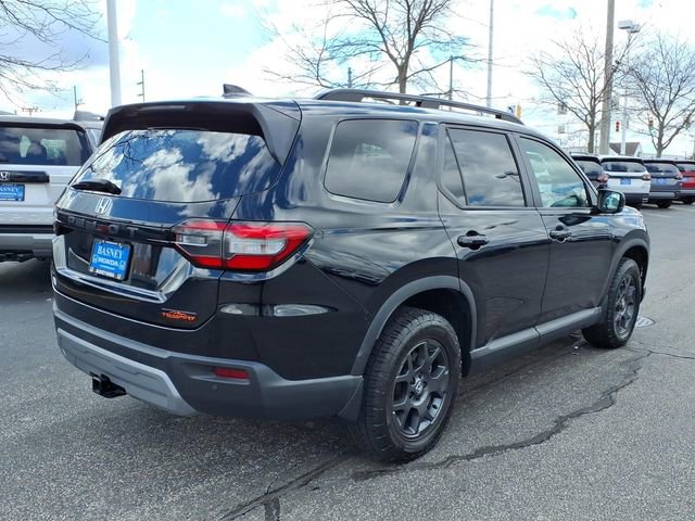 Certified 2024 Honda Pilot TrailSport image 11