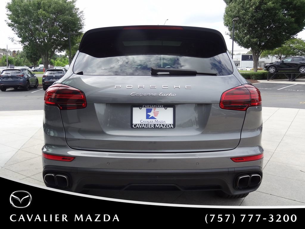 Used 2018 Porsche Cayenne AWD/4WD image 5