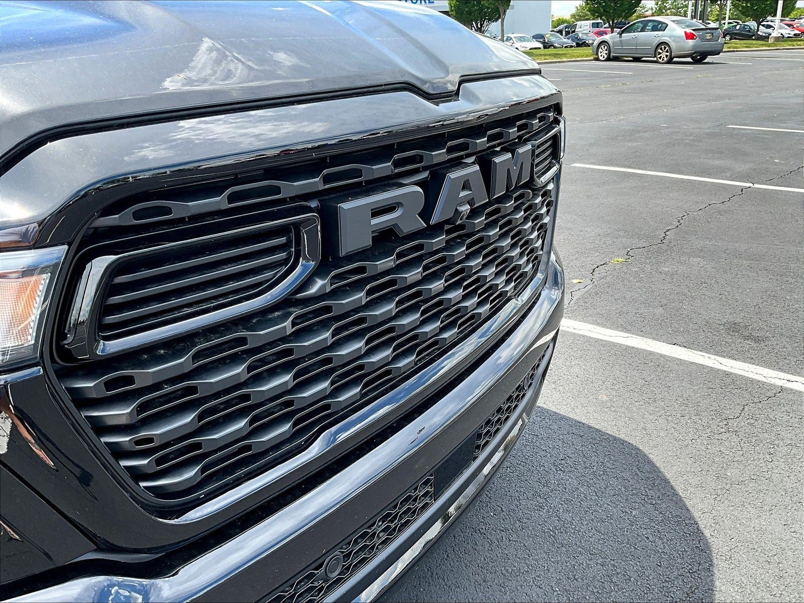 New 2026 RAM 1500 Express AWD/4WD image 22