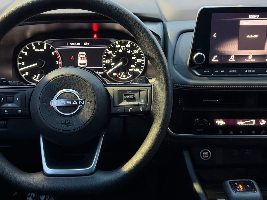 Used 2023 Nissan Rogue SV image 29