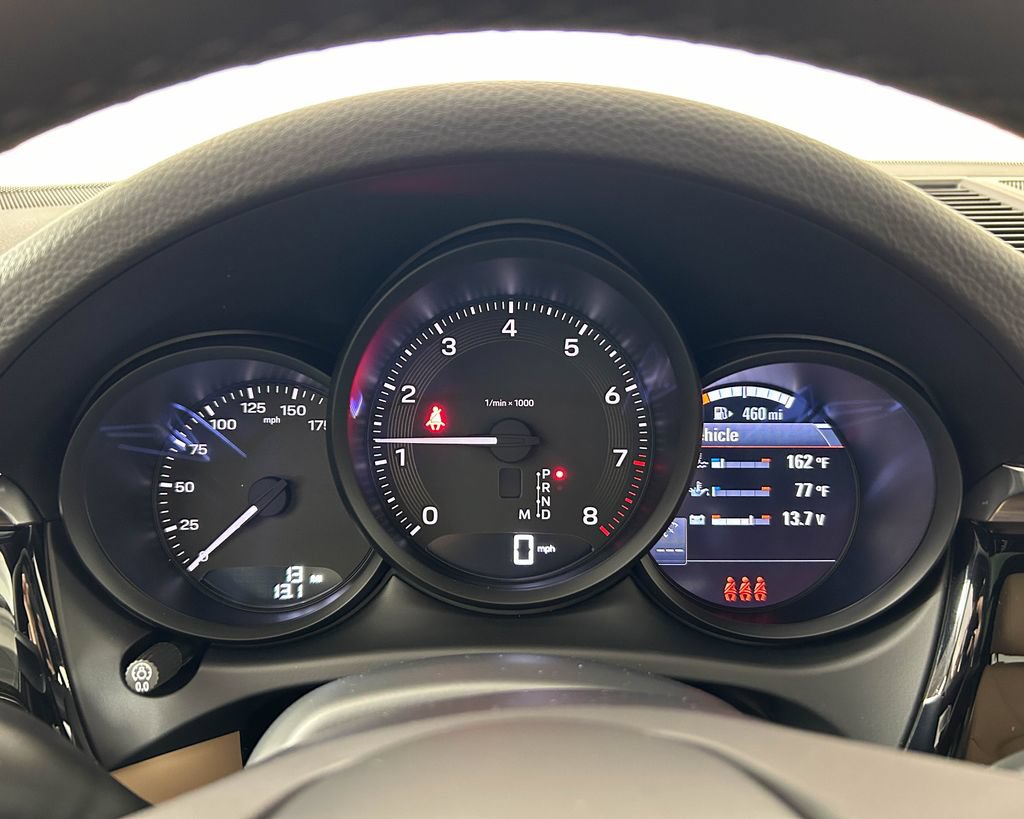 New 2026 Porsche Macan AWD/4WD image 21