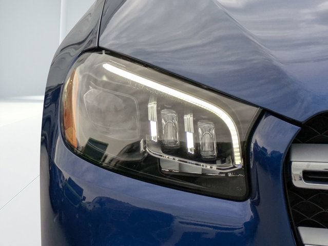 Used 2022 Mercedes-Benz GLS 450 4MATIC image 9