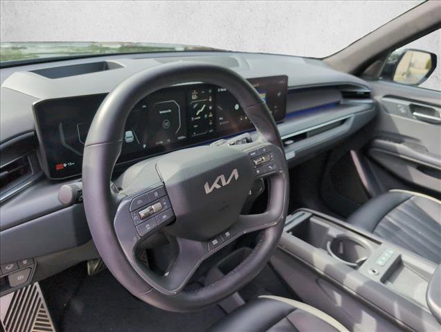 Used 2024 Kia EV9 GT-Line AWD/4WD image 9