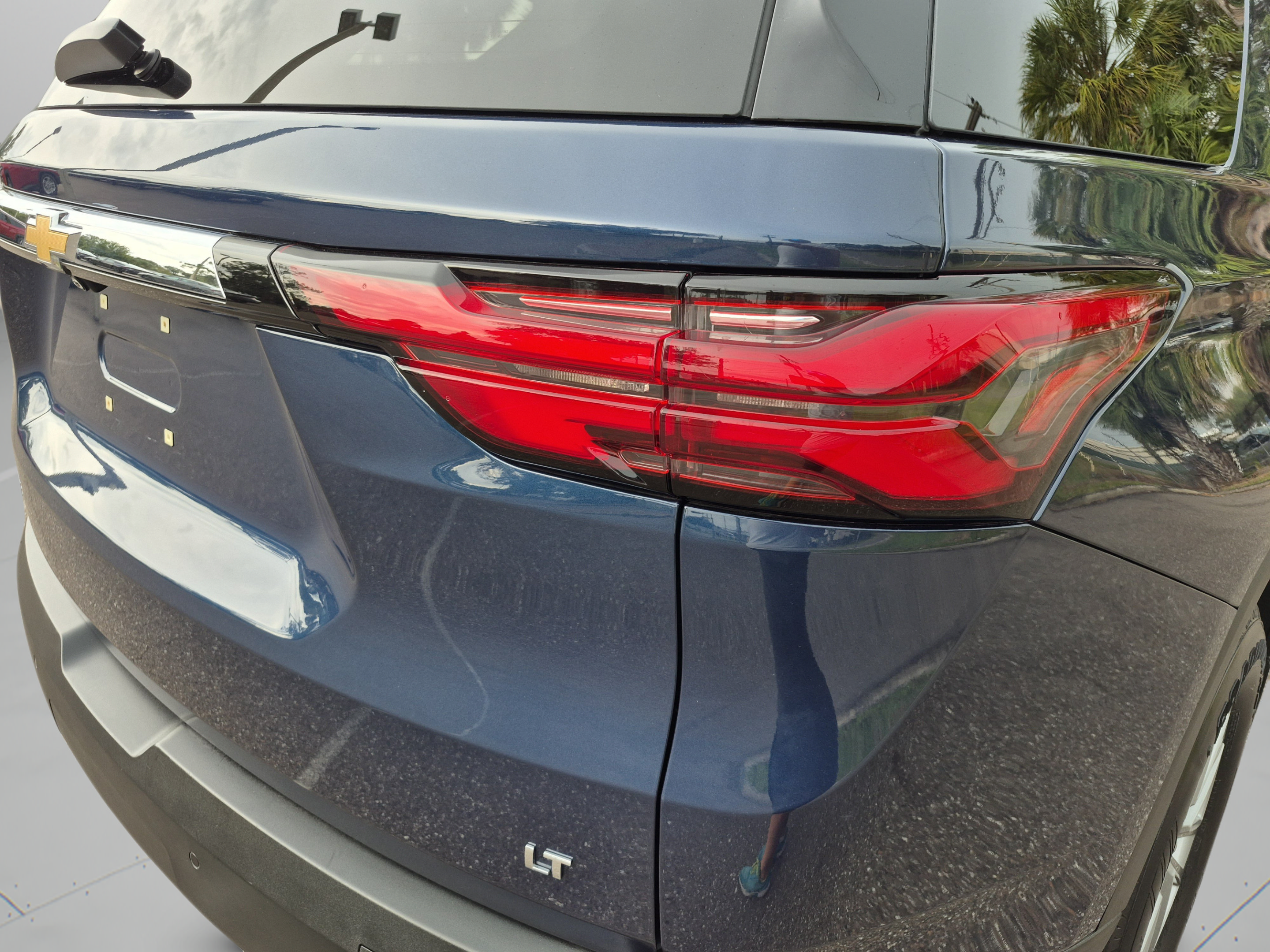 Used 2023 Chevrolet Traverse LT FWD image 35