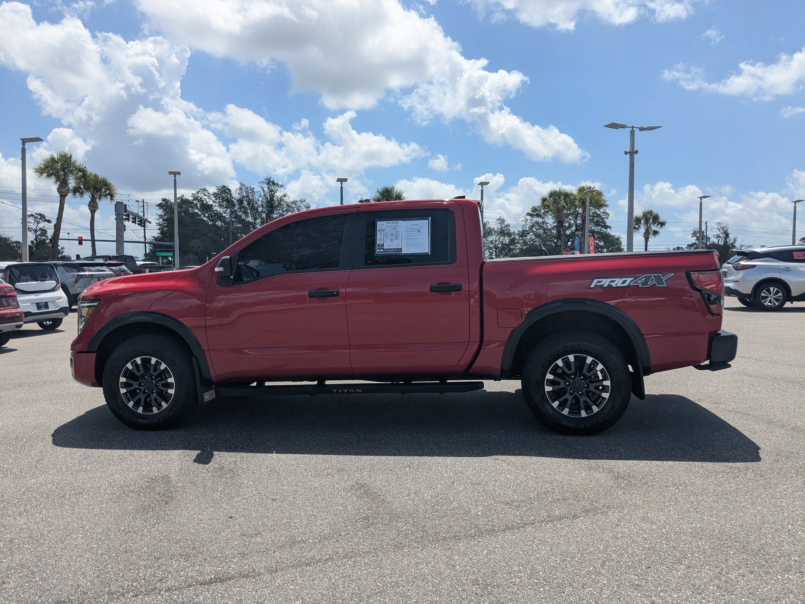 Used 2024 Nissan Titan PRO-4X w/ Pro-4x Convenience Package AWD/4WD image 7