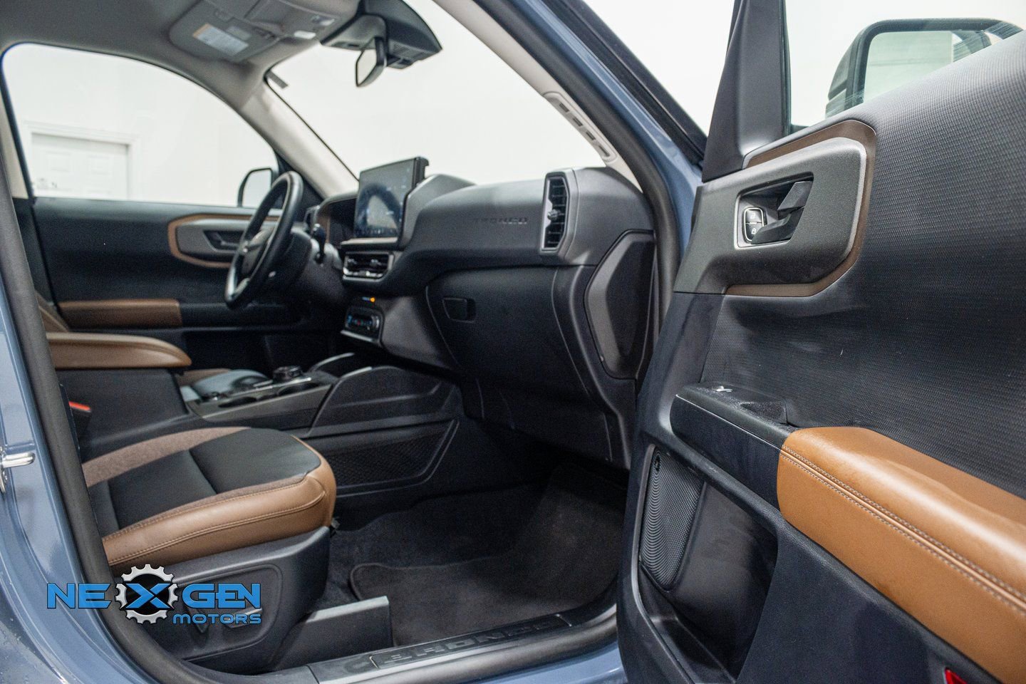 Used 2025 Ford Bronco Sport Outer Banks w/ Outer Banks Tech Package+ image 35