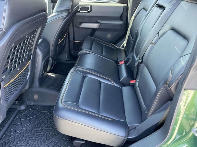 Used 2023 Ford Bronco Badlands image 11