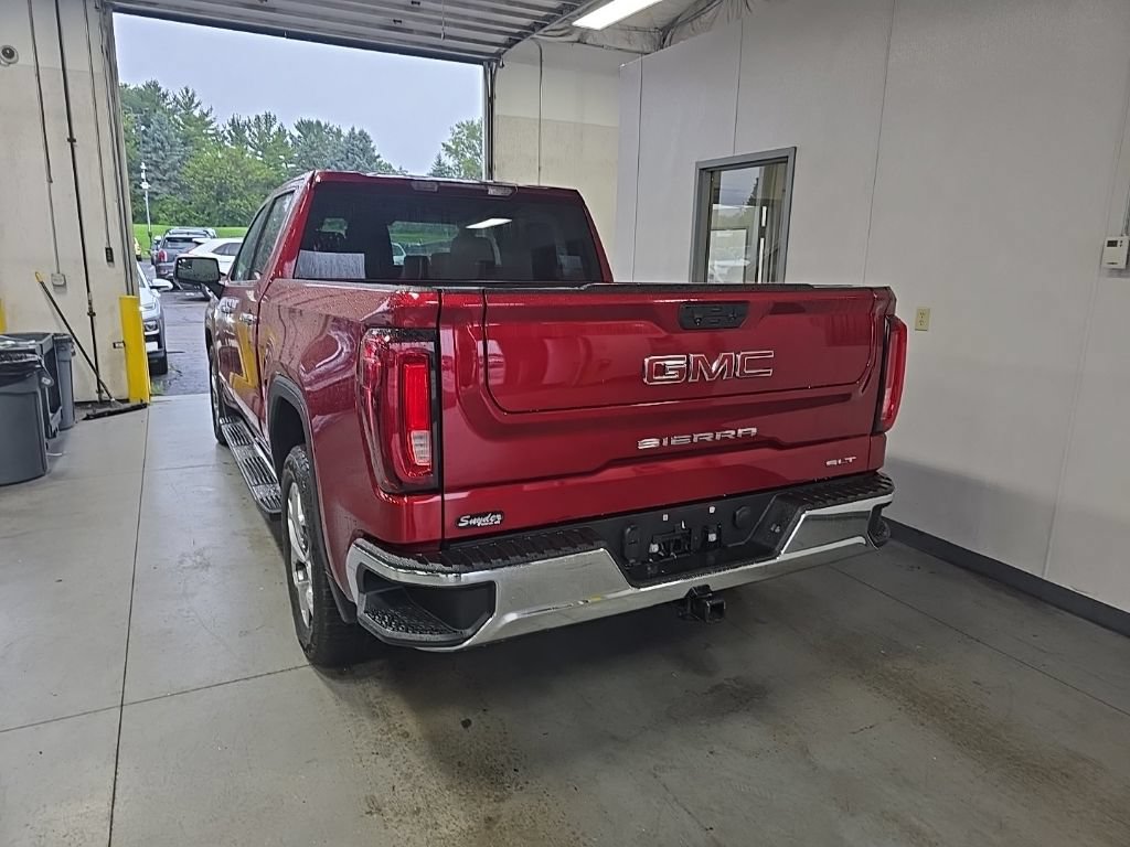 Used 2023 GMC Sierra 1500 SLT w/ SLT Convenience Package RWD image 3