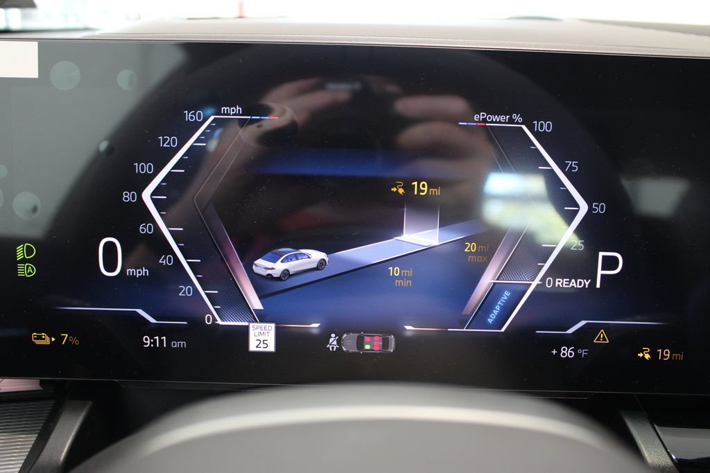New 2027 BMW i5 xDrive40 w/ M Sport Package AWD/4WD image 4