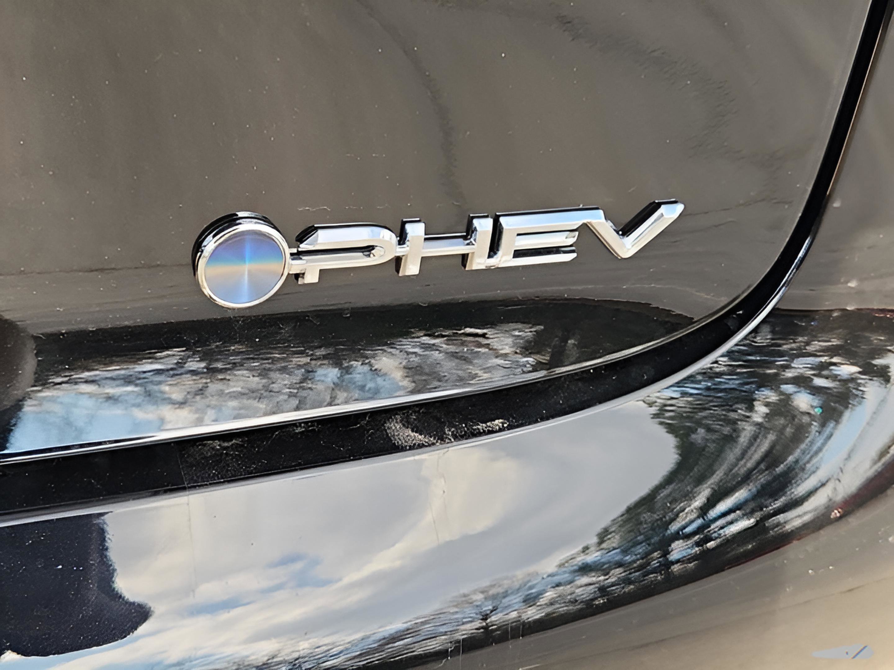 New 2026 Toyota Prius Plug-In Hybrid FWD image 29