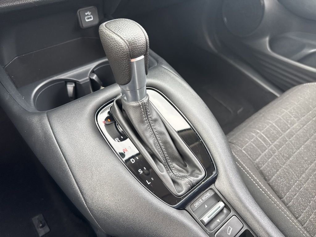 Certified 2023 Honda HR-V LX image 27